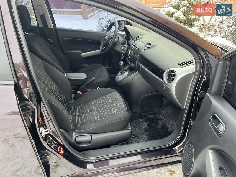 Хетчбек Mazda 2 2008 в Києві