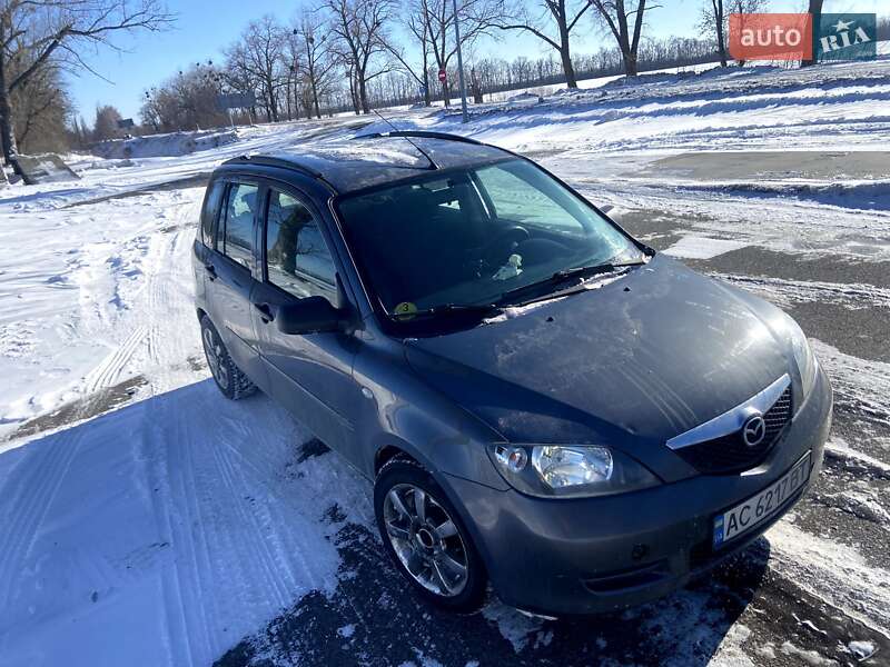 Хетчбек Mazda 2 2004 в Києві