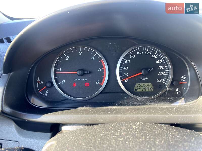 Хетчбек Mazda 2 2004 в Києві