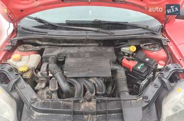 Хэтчбек Mazda 2 2004 в Умани
