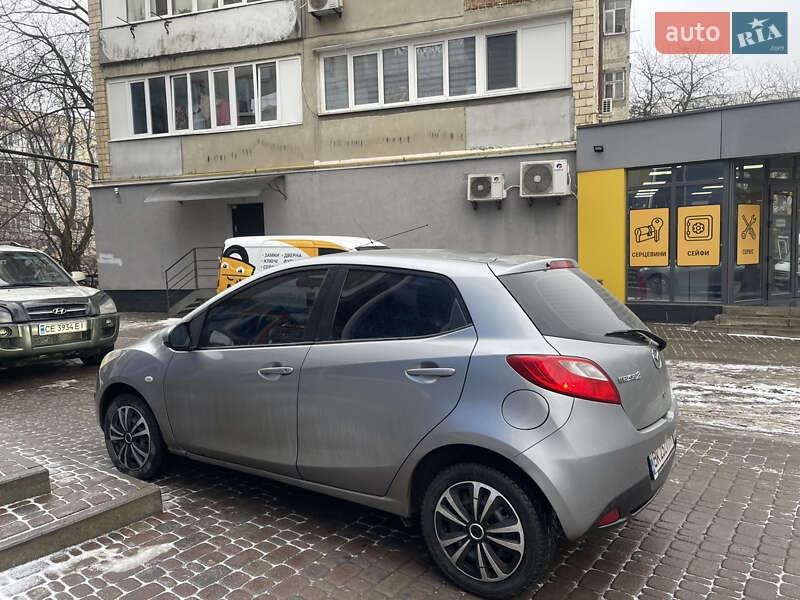 Хэтчбек Mazda 2 2010 в Черновцах фото 6 Хэтчбек Mazda 2 2010 в Черновцах