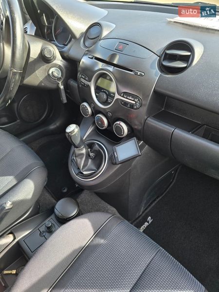 Хетчбек Mazda 2 2009 в Луцьку