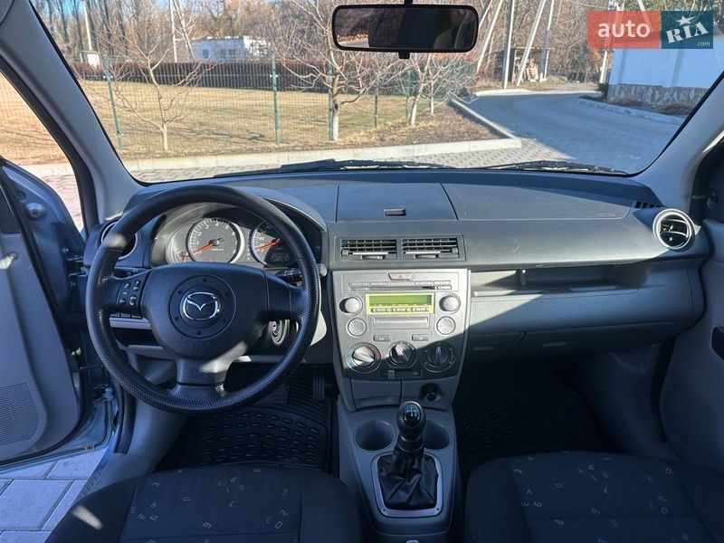 Хетчбек Mazda 2 2004 в Черкасах