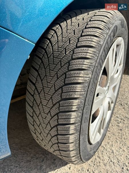 Хэтчбек Mazda 2 2012 в Львове