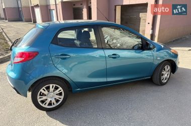 Хэтчбек Mazda 2 2012 в Львове