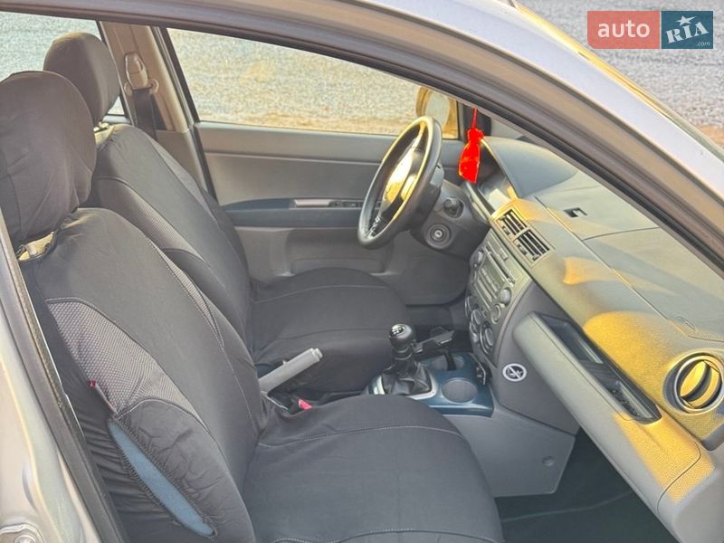 Хетчбек Mazda 2 2006 в Житомирі