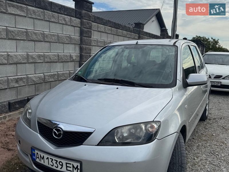 Хетчбек Mazda 2 2006 в Житомирі