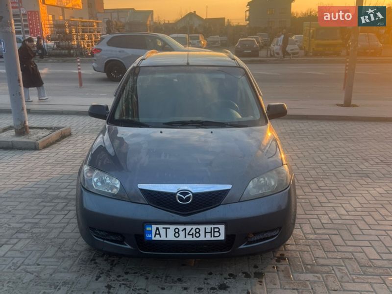 Хэтчбек Mazda 2 2004 в Ивано-Франковске