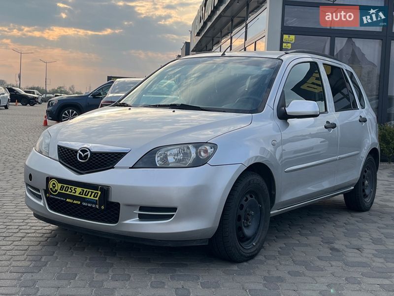 Хетчбек Mazda 2 2004 в Мукачевому