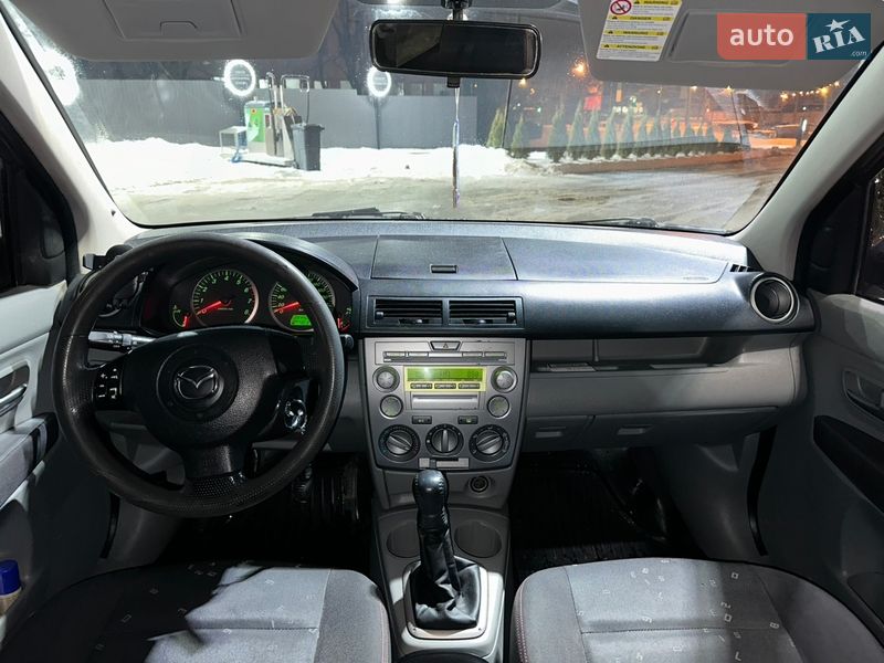 Хэтчбек Mazda 2 2003 в Харькове
