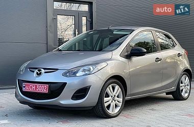 Хэтчбек Mazda 2 2012 в Ивано-Франковске