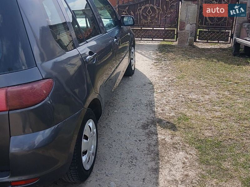 Mazda 2 2003