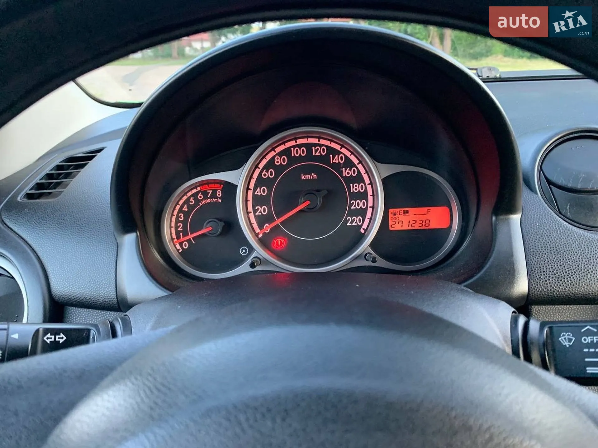 2010 Mazda 2 - мініатюра 16