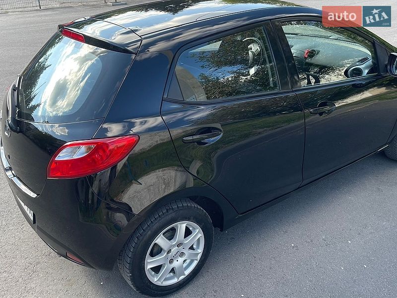 Хэтчбек Mazda 2 2008 в Днепре