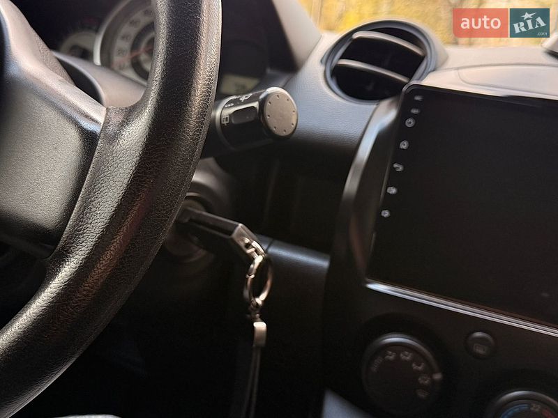 Хэтчбек Mazda 2 2008 в Днепре