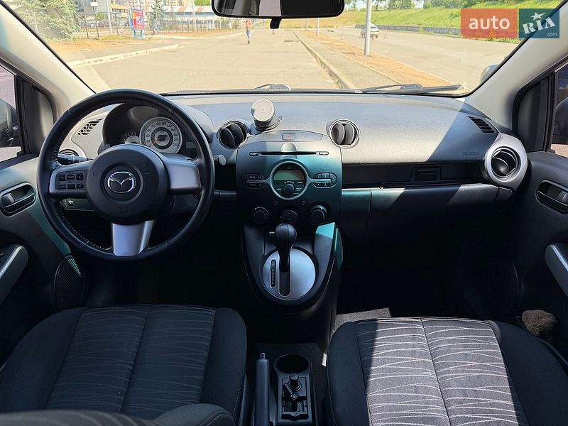 Хетчбек Mazda 2 2008 в Києві