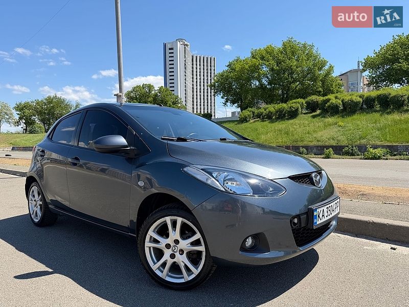 Хетчбек Mazda 2 2008 в Києві