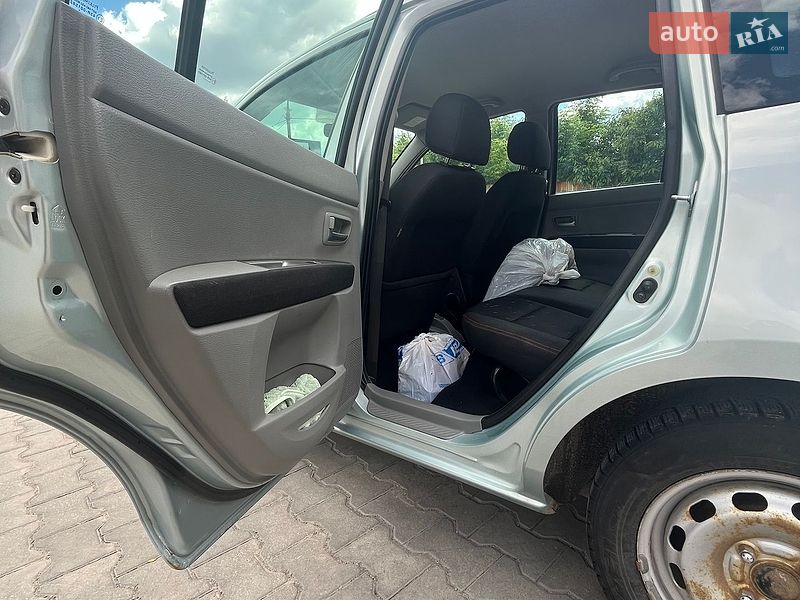 Хетчбек Mazda 2 2004 в Вінниці