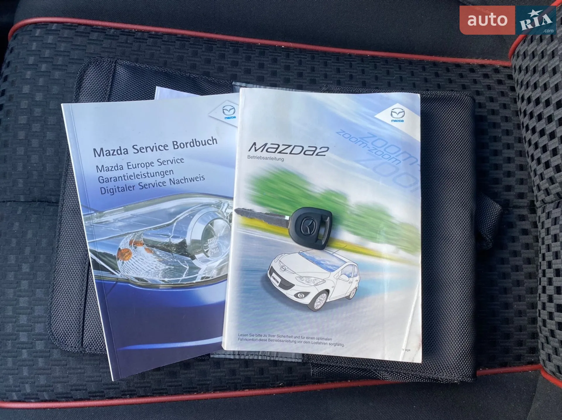 2010 Mazda 2 - мініатюра 15