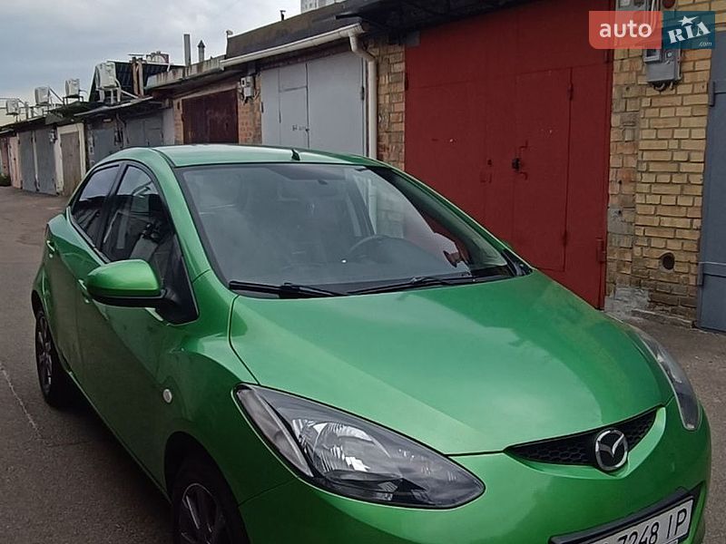 Хетчбек Mazda 2 2008 в Києві