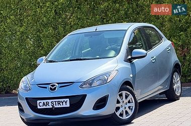 Хэтчбек Mazda 2 2012 в Стрые