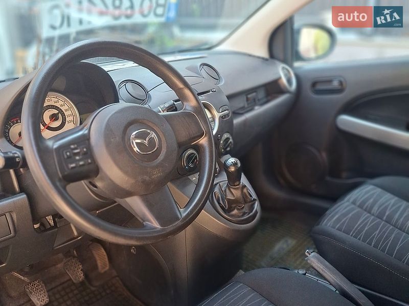 Хетчбек Mazda 2 2008 в Тернополі