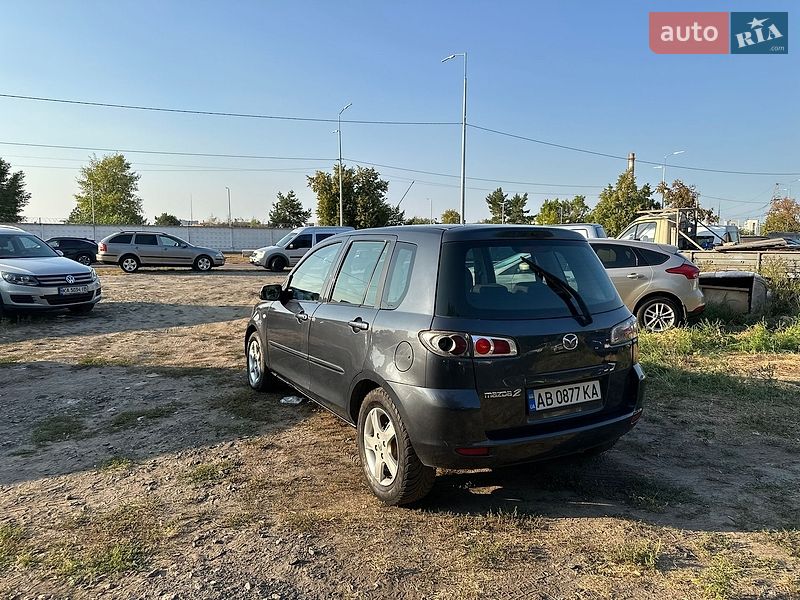 Хетчбек Mazda 2 2006 в Києві