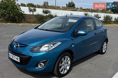 Седан Mazda 2 2012 в Ужгороді