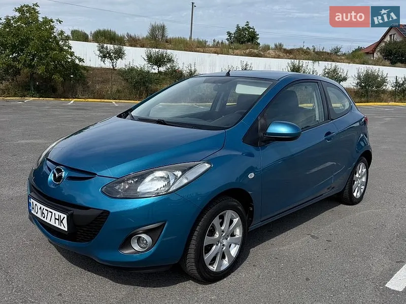 Mazda 2 2012