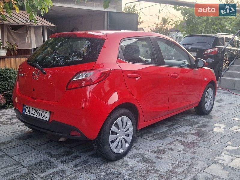 Хетчбек Mazda 2 2009 в Звенигородці