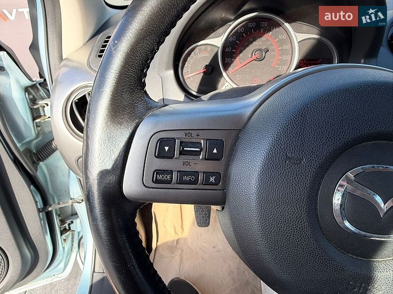 Хетчбек Mazda 2 2009 в Вінниці