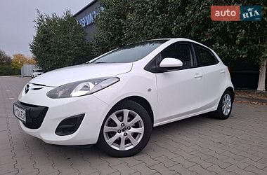 Хэтчбек Mazda 2 2013 в Киеве