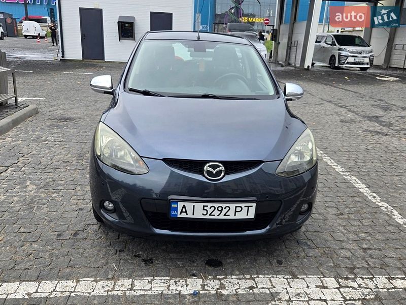 Хэтчбек Mazda 2 2008 в Киеве