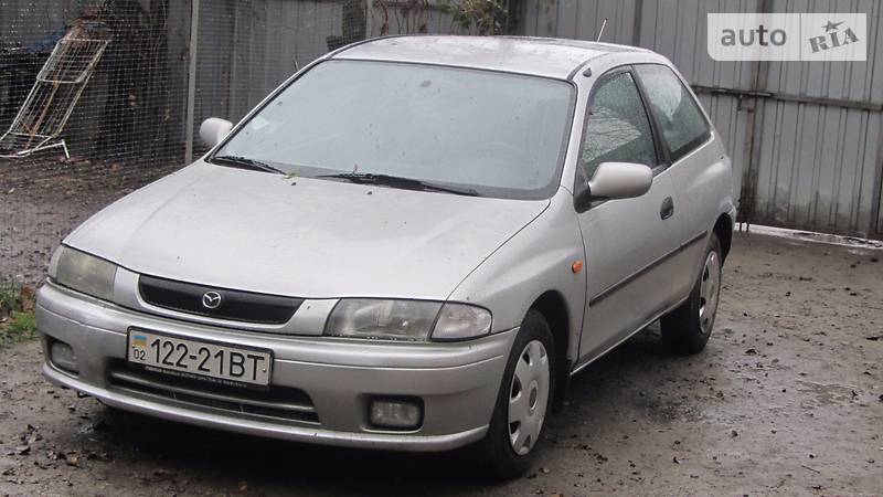 Хетчбек Mazda 323 1998 в Вінниці