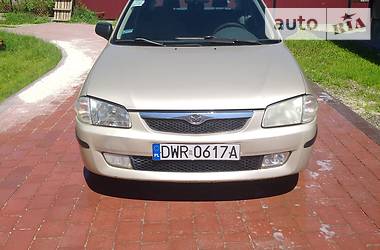 Седан Mazda 323 2000 в Ивано-Франковске