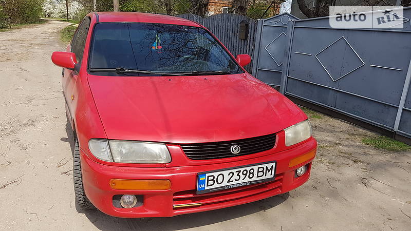 Седан Mazda 323 1996 в Тернополе