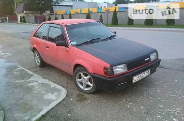 Хетчбек Mazda 323 1986 в 