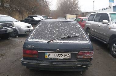 Хэтчбек Mazda 323 1985 в Киеве