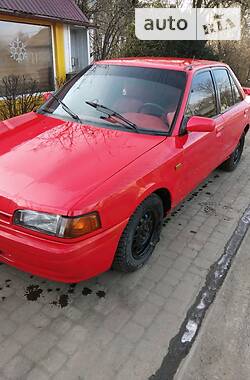 Седан Mazda 323 1994 в Снятине