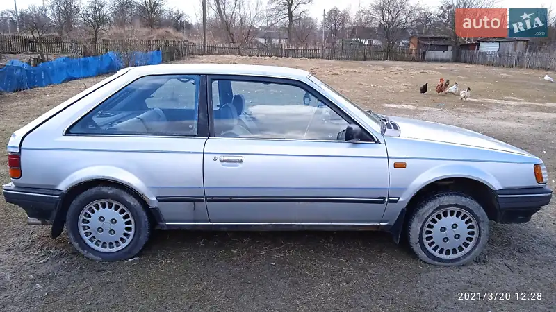 Mazda 323 1986