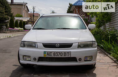 Седан Mazda 323 1998 в Днепре