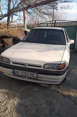 Седан Mazda 323 1996 в Днепре