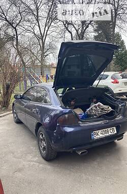 Хэтчбек Mazda 323 1996 в 