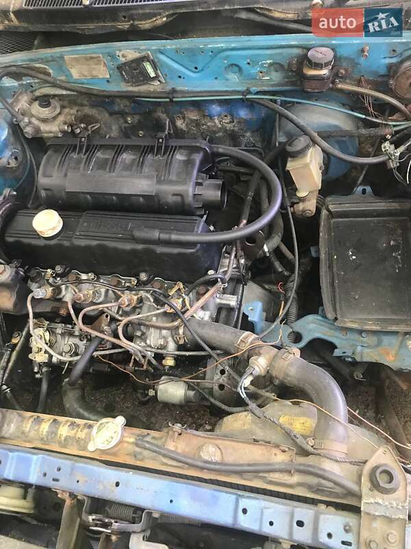 Хетчбек Mazda 323 1986 в Іршаві фото 25 Хетчбек Mazda 323 1986 в Іршаві