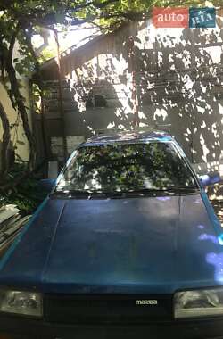 Хэтчбек Mazda 323 1986 в Иршаве
