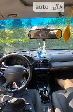 Купе Mazda 323 1996 в 