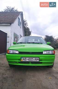 Седан Mazda 323 1991 в Изяславе