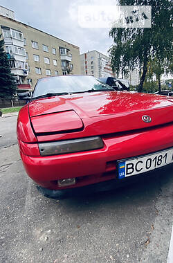 Седан Mazda 323 1990 в Львові