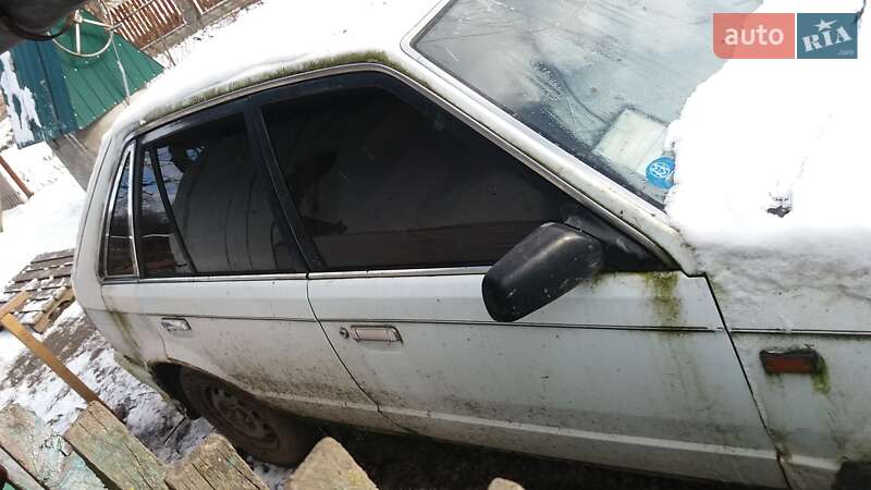 Хэтчбек Mazda 323 1986 в Калуше
