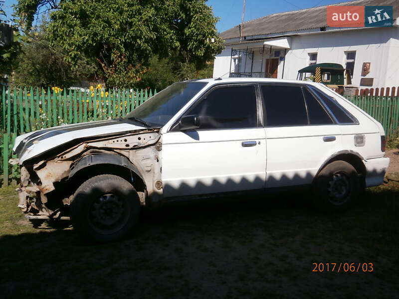 Хэтчбек Mazda 323 1986 в Калуше